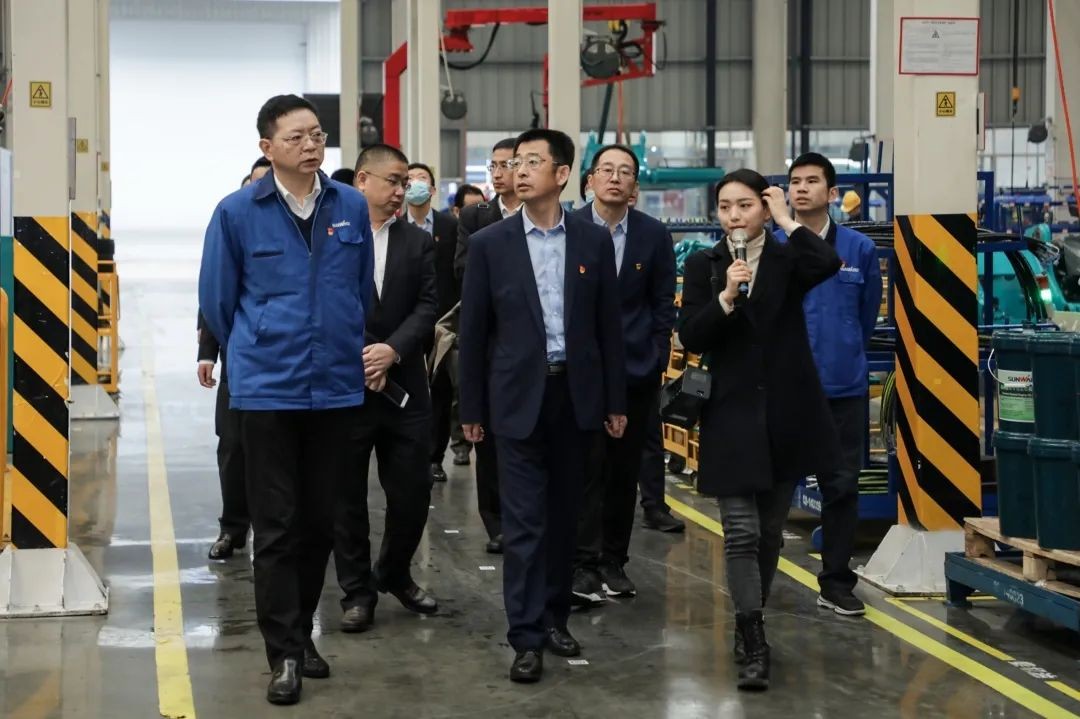以黨建促業(yè)務，以業(yè)務強黨建——青島西海岸公用事業(yè)集團考察山河智能