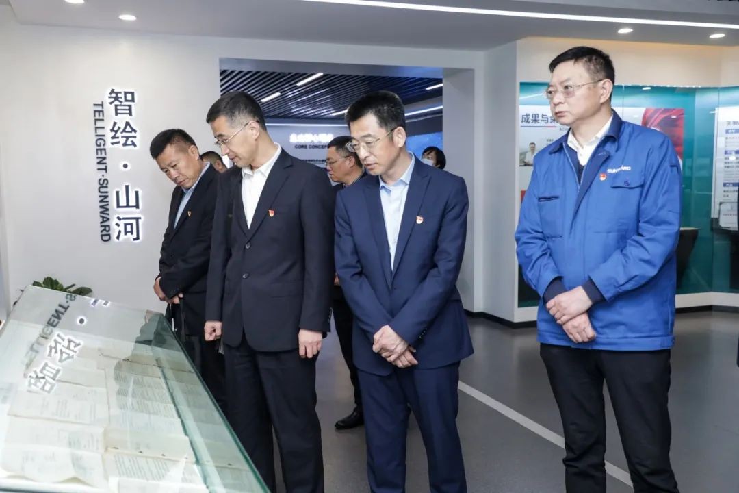 以黨建促業(yè)務，以業(yè)務強黨建——青島西海岸公用事業(yè)集團考察山河智能