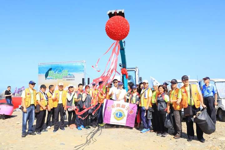29天清一百噸垃圾，正妹靚機絢麗環(huán)島行