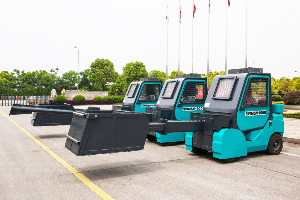 創(chuàng)新蘊(yùn)于市場，山河智能多功能加料車全新亮相