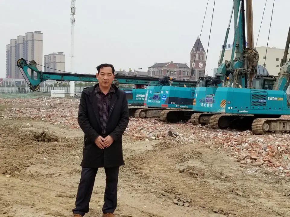 颯！他以11臺旋挖鉆占領(lǐng)荊州房建市場