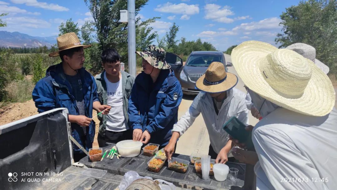 致敬！戰(zhàn)斗在風(fēng)沙中的特種裝備團(tuán)隊