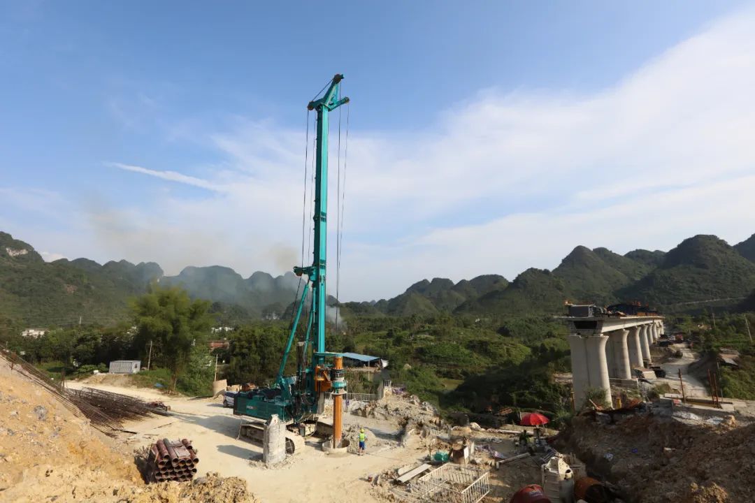 一個(gè)月只完成3根樁，為何客戶連連稱贊？