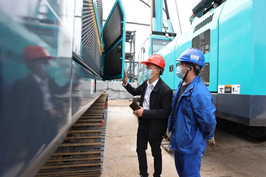 湖南日報：先行先試，開拓千億美元新市場！我省首單二手工程機械設(shè)備出口報關(guān) 山河智能裝備 昨天