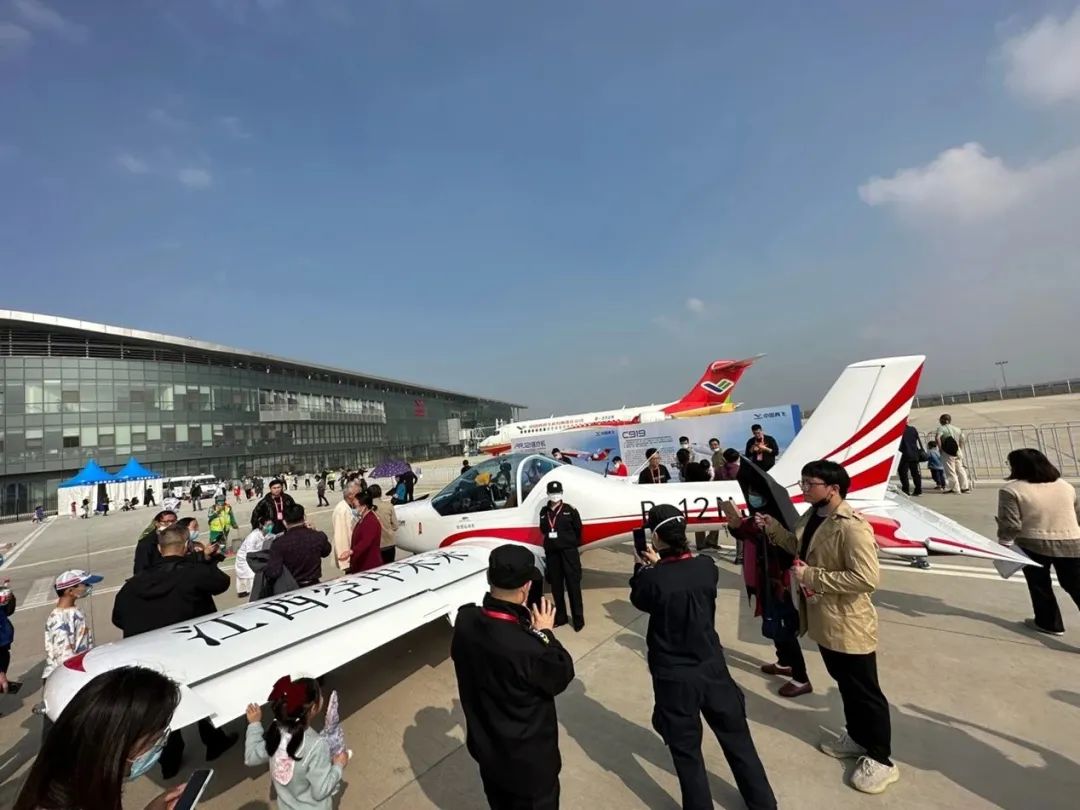 逆勢飛翔！山河航空攜手合作伙伴亮相2022南昌飛行大會
