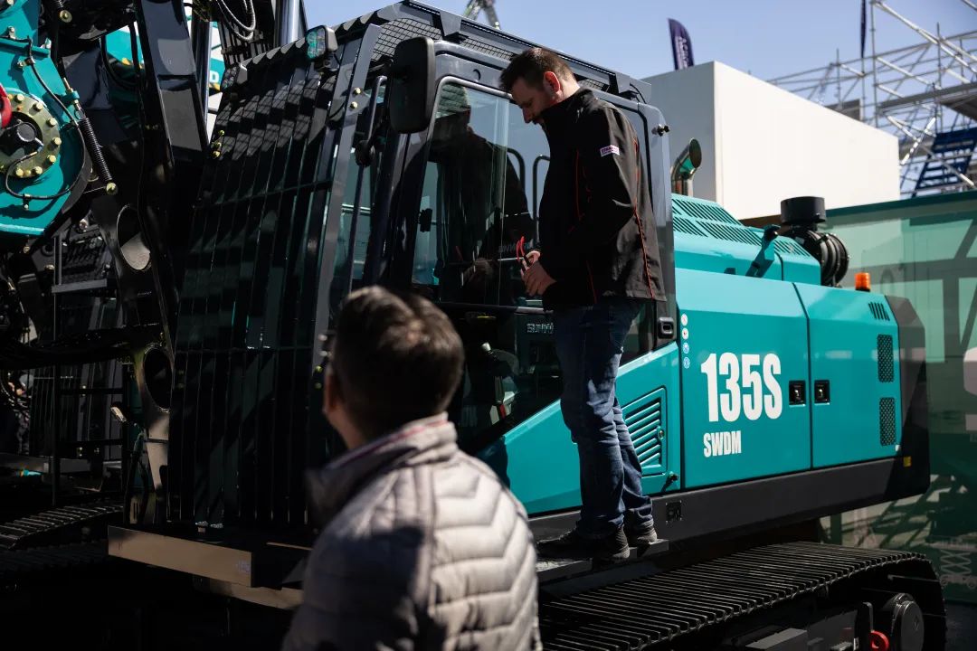 Bauma 2025 | 高端定制！山河智能Pro系列旋挖鉆機(jī)燃爆全場(chǎng)