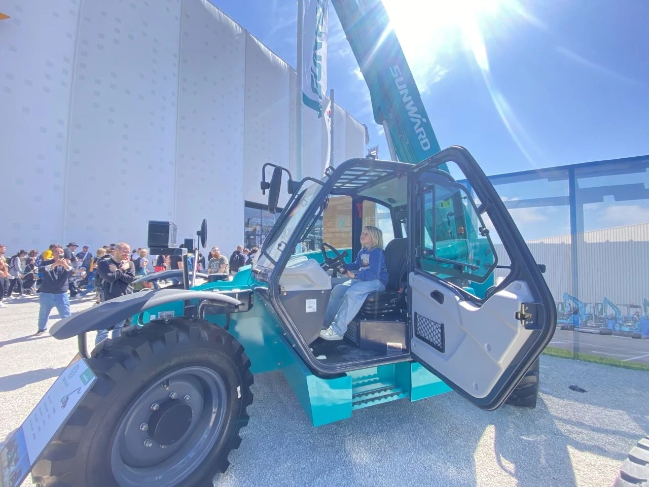 山河智能高空機械閃耀Bauma 2025！ 新能源技術(shù)與創(chuàng)新產(chǎn)品獲全球矚目