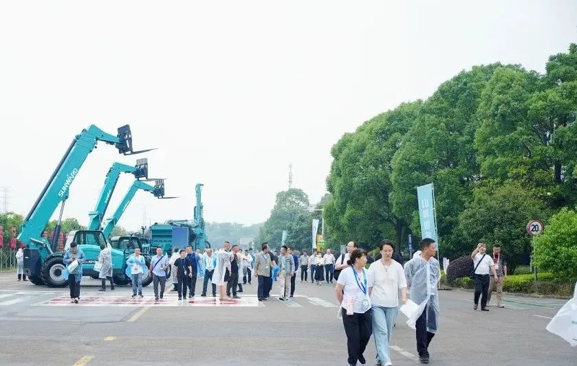 2025 CICEE | 為客戶創(chuàng)造價(jià)值，山河智能客戶交流會(huì)圓滿舉辦