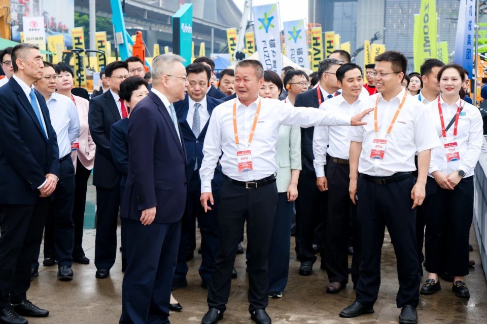 2025 CICEE | 山河智能實(shí)力閃耀2025長(zhǎng)沙國(guó)際工程機(jī)械展