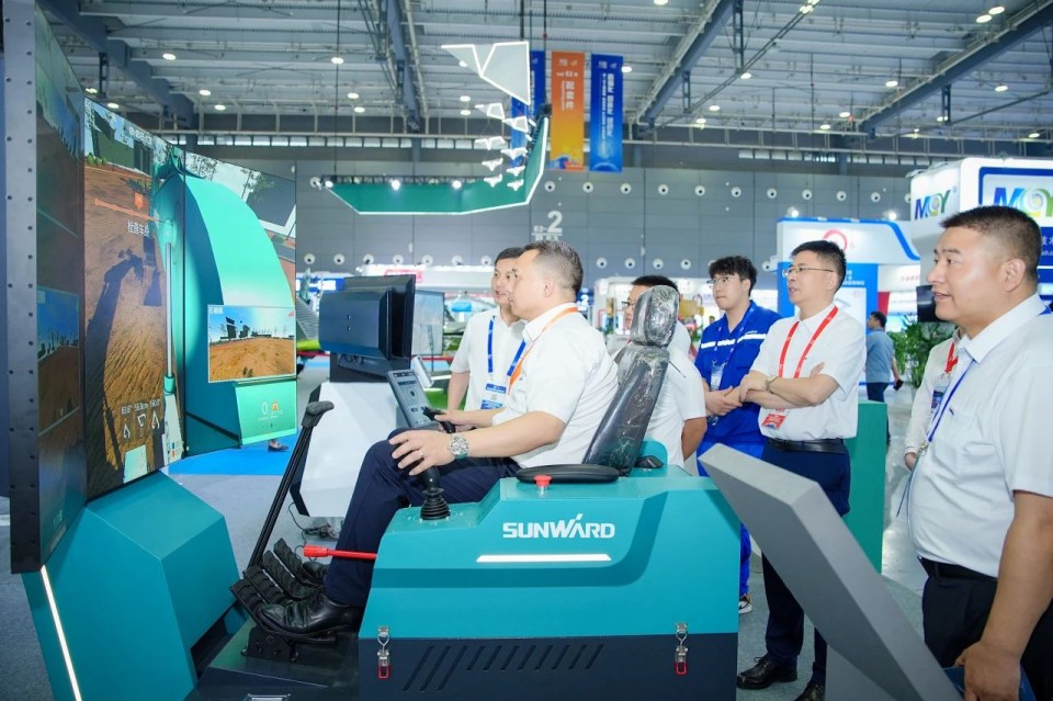 2025 CICEE | 山河智能實(shí)力閃耀2025長(zhǎng)沙國(guó)際工程機(jī)械展