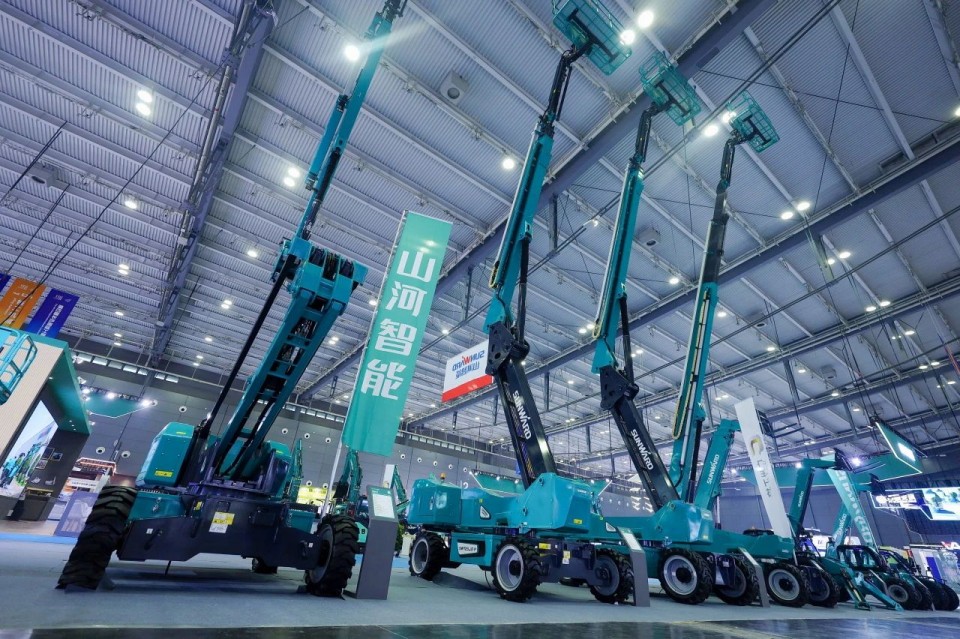 2025 CICEE | 山河智能實(shí)力閃耀2025長(zhǎng)沙國(guó)際工程機(jī)械展
